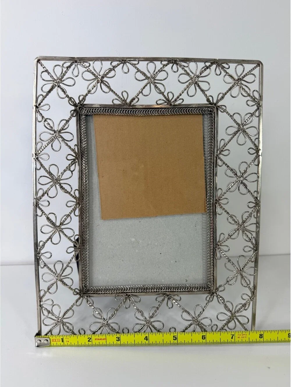 Silver tone wire flower picture frame